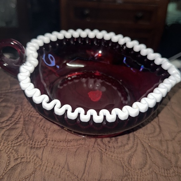 FENTON Art Glass Heart Flame Snow Crest Relish Nappy Large - Picture 4 of 5